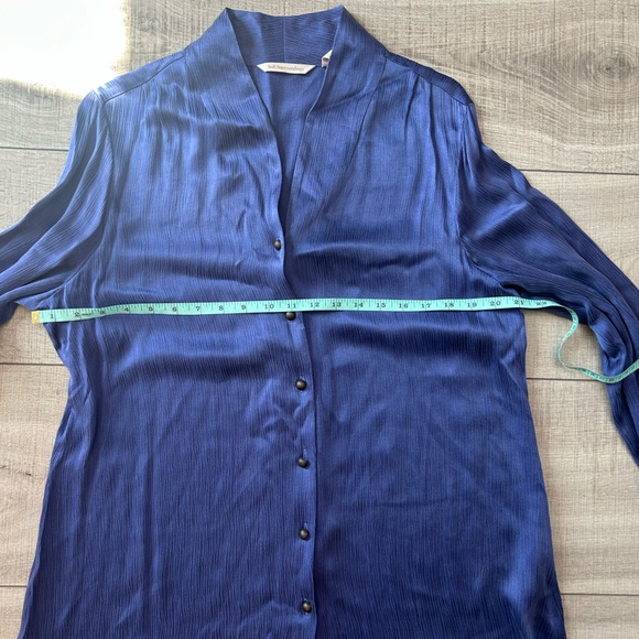 Soft Surroundings Roxanna Cupro Purple Crinkle Long Sleeve Button-Up Shirt Sz L - Picture 9 of 11